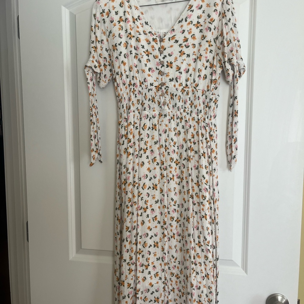 Nice casual dress- below the knee lenth